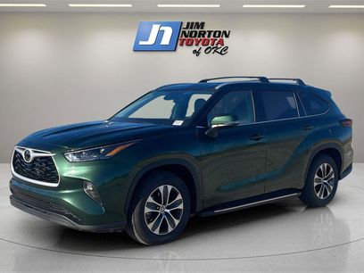 Used 2025 Toyota Highlander XLE