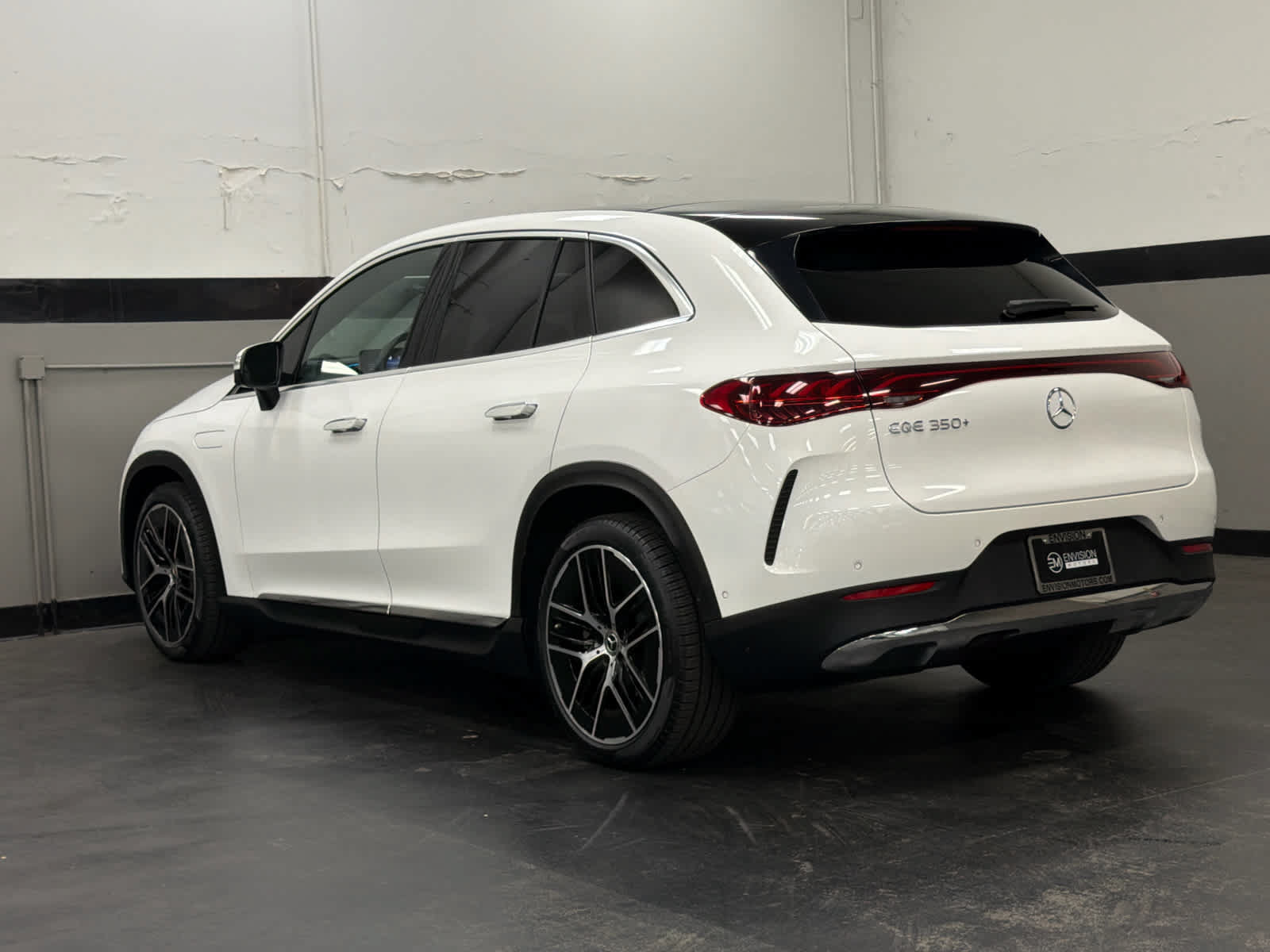 Used 2023 Mercedes-Benz EQE 350+ SUV image 9