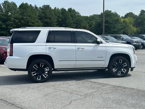Used 2017 GMC Yukon Denali w/ Open Road Package AWD/4WD image 6