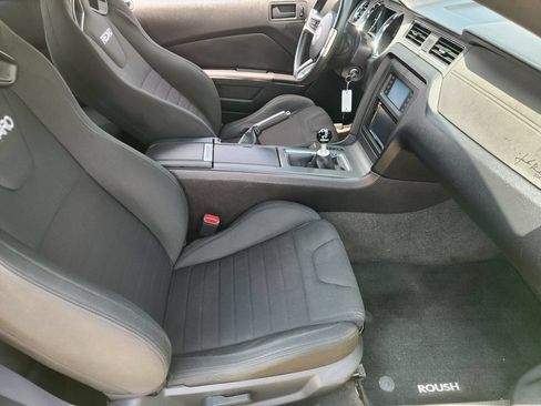 Used 2014 Ford Mustang Premium RWD image 15