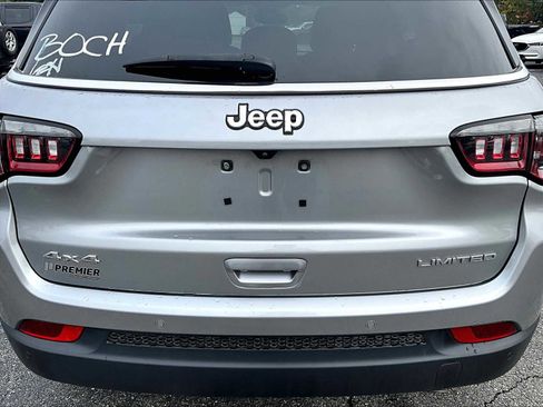 Used 2022 Jeep Compass Limited image 33