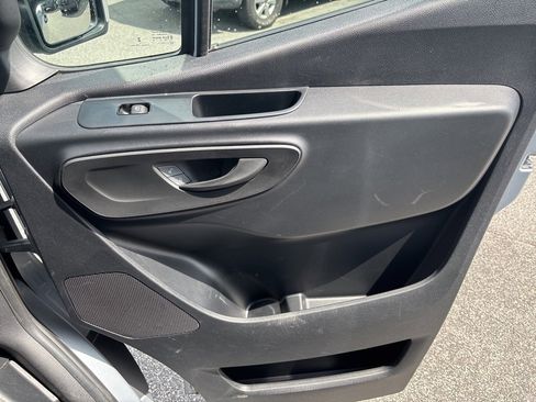 Used 2025 Mercedes-Benz Sprinter 2500 image 28