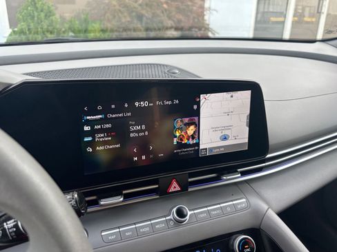 Used 2024 Hyundai Elantra SEL image 20