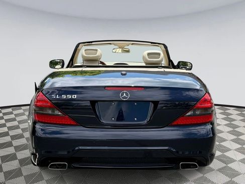 Used 2009 Mercedes-Benz SL 550 image 4
