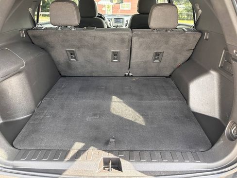 Used 2022 Chevrolet Equinox LT w/ Driver Convenience Package AWD/4WD image 8