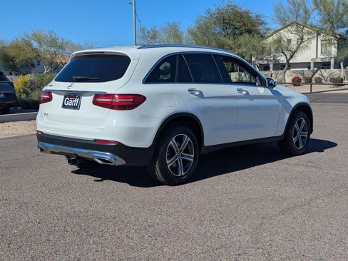 Used 2019 Mercedes-Benz GLC 300 image 3