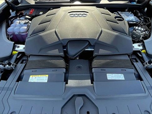 New 2026 Audi Q8 Premium image 11