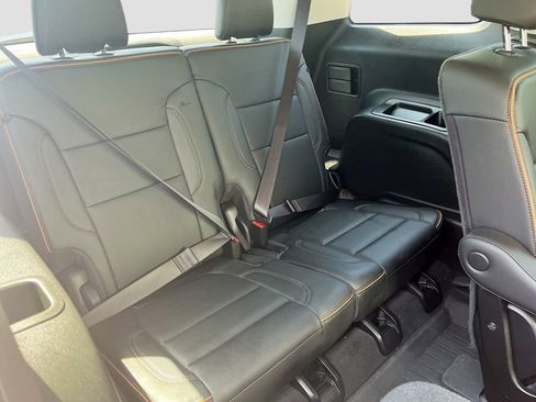 Used 2023 GMC Acadia AT4 w/ Technology Package AWD/4WD image 27
