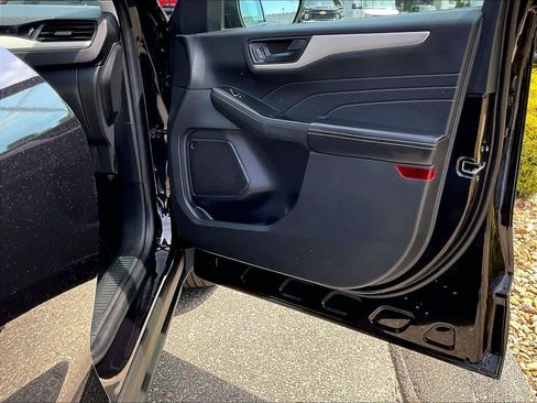 Used 2022 Ford Escape SE AWD/4WD image 12