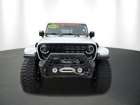 Used 2024 Jeep Gladiator Sport AWD/4WD image 16