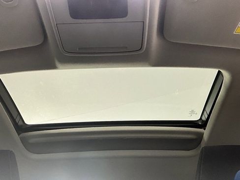 Used 2025 Honda Accord SE image 21