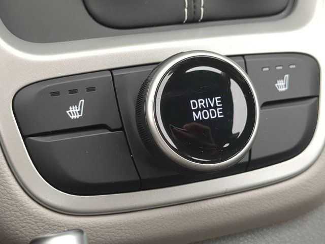 Used 2026 Hyundai Venue SEL FWD image 22