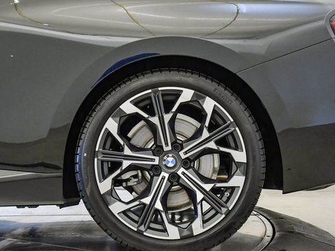 Used 2025 BMW 230i Coupe w/ Convenience Package image 11