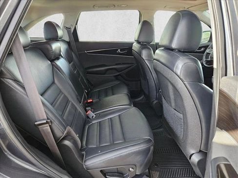 Used 2020 Kia Sorento EX image 20