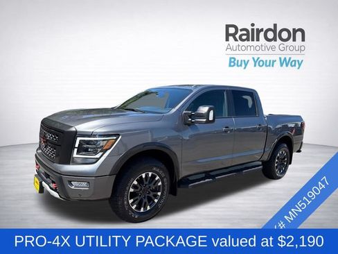 Used 2021 Nissan Titan PRO-4X w/ Pro-4x Convenience Package AWD/4WD image 3