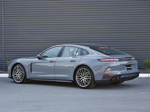 New 2026 Porsche Panamera 4 image 3