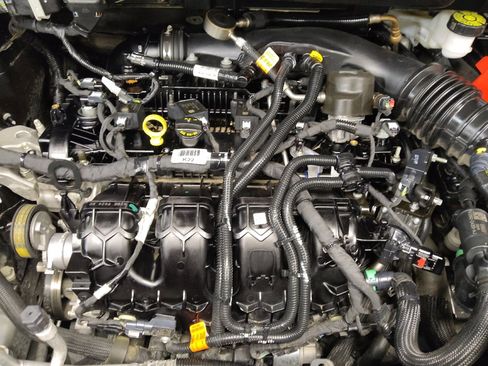 Used 2024 Ford Edge SEL image 30