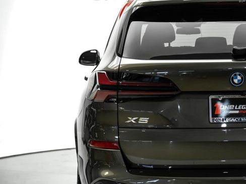 Used 2024 BMW X5 xDrive50e w/ M Sport Package AWD/4WD image 48