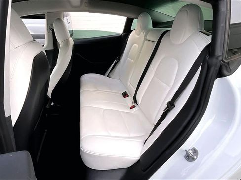 Used 2022 Tesla Model 3 Performance image 19