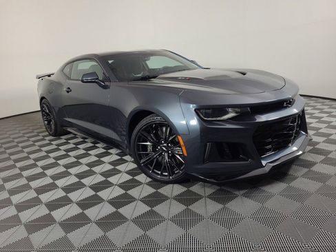 Used 2019 Chevrolet Camaro ZL1 image 1