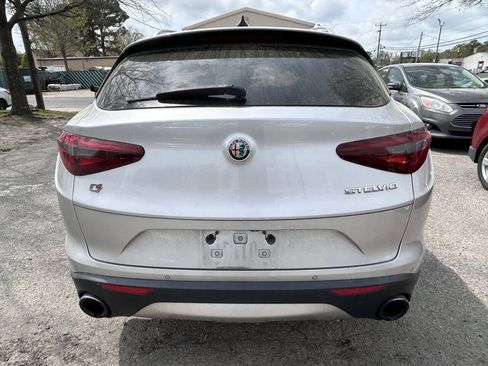 Used 2018 Alfa Romeo Stelvio Ti AWD/4WD image 11