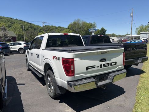 Used 2021 Ford F150 XLT w/ Equipment Group 302A High AWD/4WD image 4
