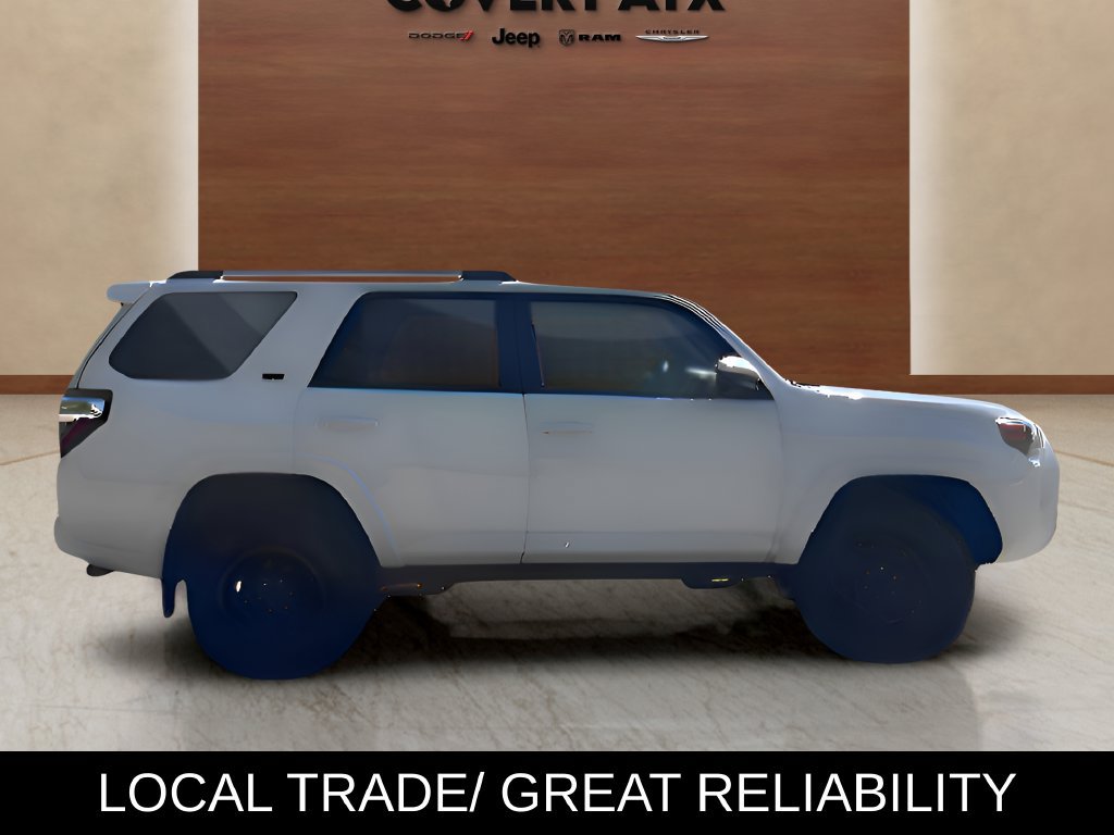 Used 2020 Toyota 4Runner SR5 AWD/4WD image 6