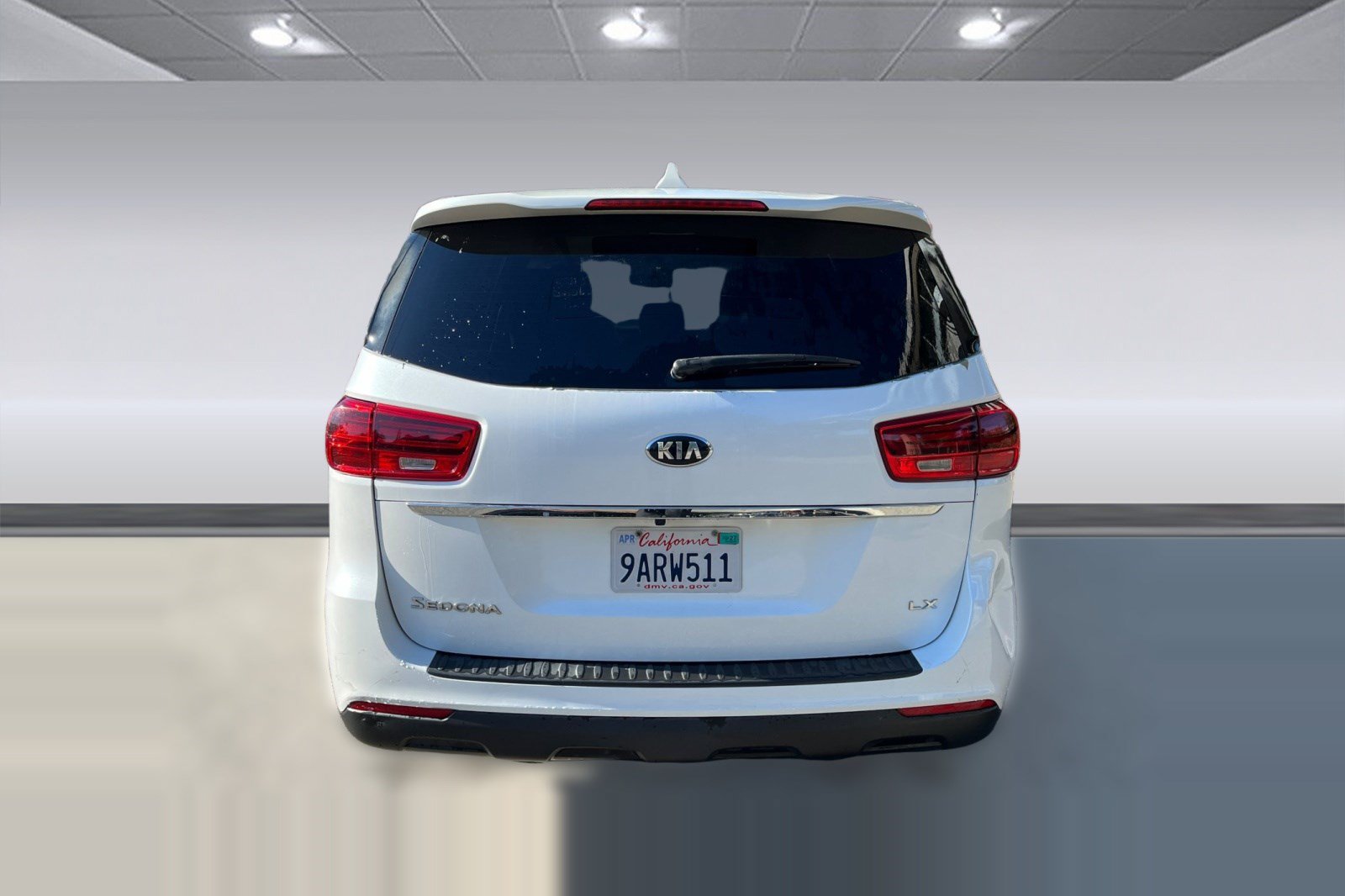 Used 2021 Kia Sedona LX FWD image 5