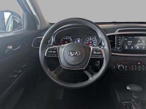 Used 2020 Kia Sorento AWD V6 image 32