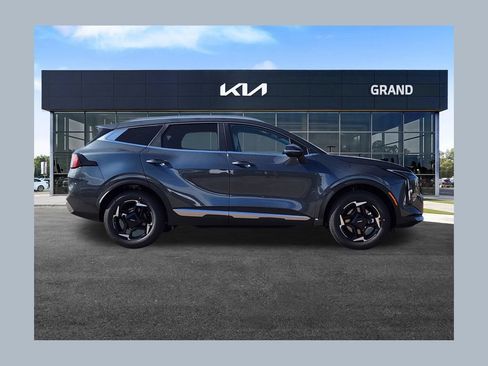 New 2026 Kia Sportage EX AWD/4WD image 1