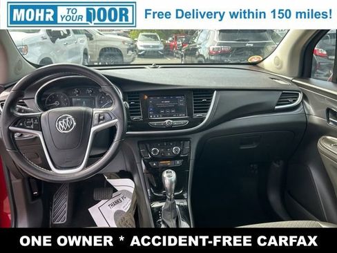 Used 2021 Buick Encore Preferred image 34