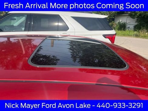 Used 2020 Toyota Corolla SE w/ SE Premium Package FWD image 11