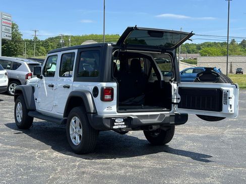 Used 2023 Jeep Wrangler Unlimited Sport AWD/4WD image 39