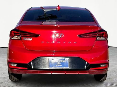 Used 2020 Hyundai Elantra SEL image 4