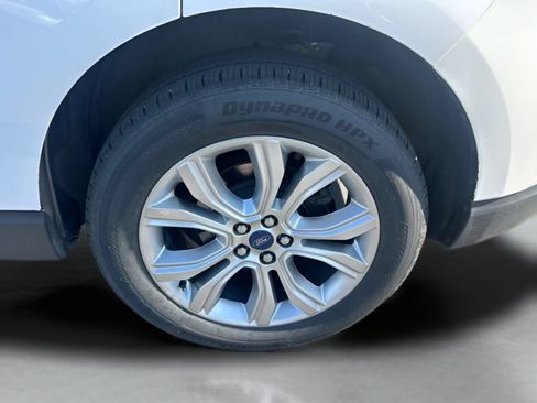 Used 2020 Ford Edge Titanium AWD/4WD image 15