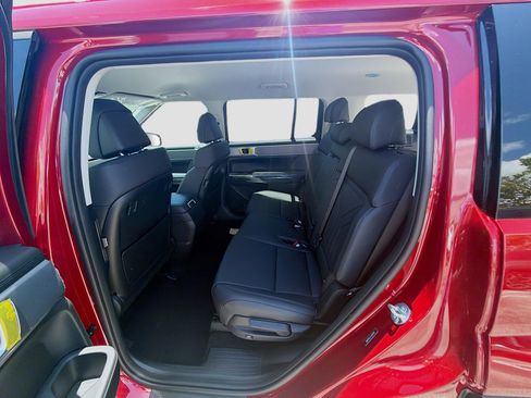 New 2026 Hyundai Santa Fe SEL FWD image 17