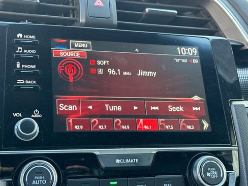 Used 2020 Honda Civic Sport image 23