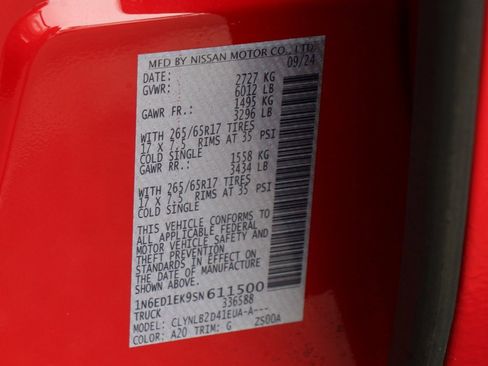 Used 2025 Nissan Frontier SV image 44