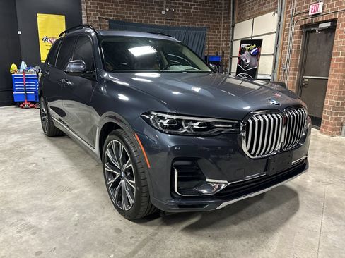 Used 2021 BMW X7 xDrive40i w/ Premium Package AWD/4WD image 18