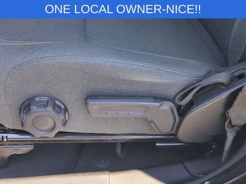 Used 2024 Jeep Gladiator Sport AWD/4WD image 15
