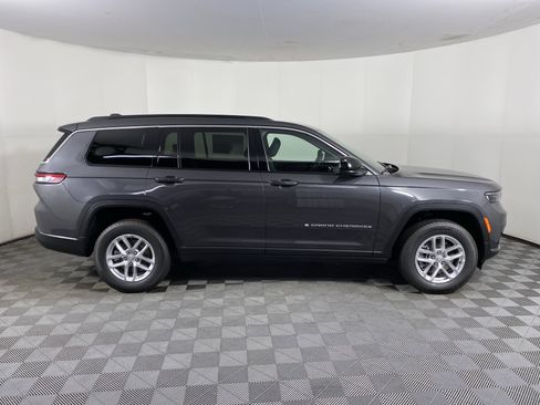 New 2025 Jeep Grand Cherokee L Laredo w/ Luxury Tech Group I image 5