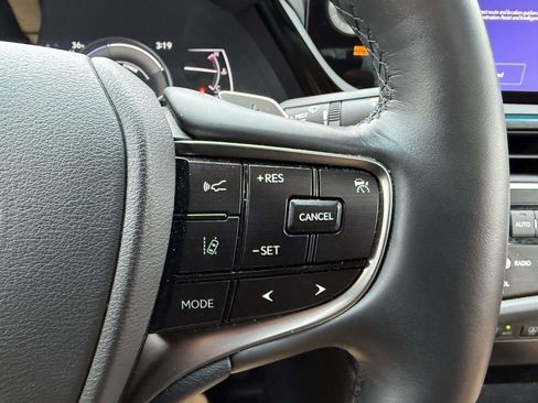 Used 2024 Lexus ES 300h Ultra Luxury w/ Accessory Package (Z1) image 21