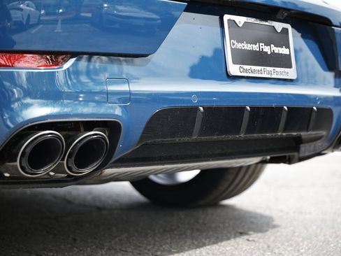 New 2025 Porsche Cayenne Coupe image 16