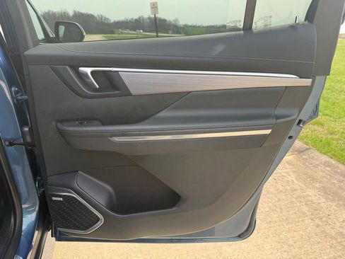 Used 2025 Buick Enclave Preferred w/ LPO, All-Weather Package image 15