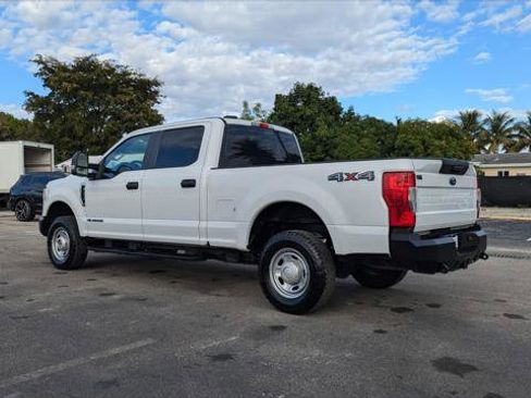 Used 2020 Ford F250 XL w/ Power Equipment Group image 4