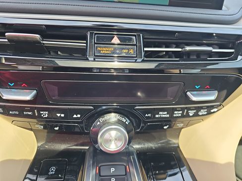 Used 2025 Acura MDX SH-AWD w/ Technology Package image 22