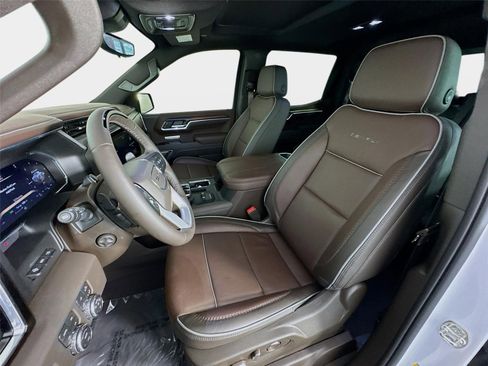 Used 2026 GMC Sierra 1500 Denali AWD/4WD image 11