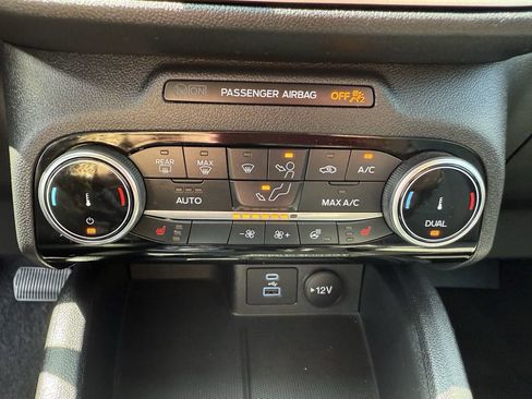 Certified 2022 Ford Escape SE w/ Convenience Package image 23