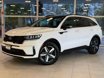 Used 2021 Kia Sorento S w/ Panoramic Sunroof Package
