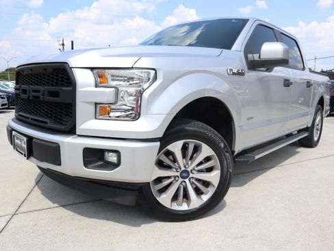 Used 2017 Ford F150 XL w/ Equipment Group 101A Mid RWD image 2